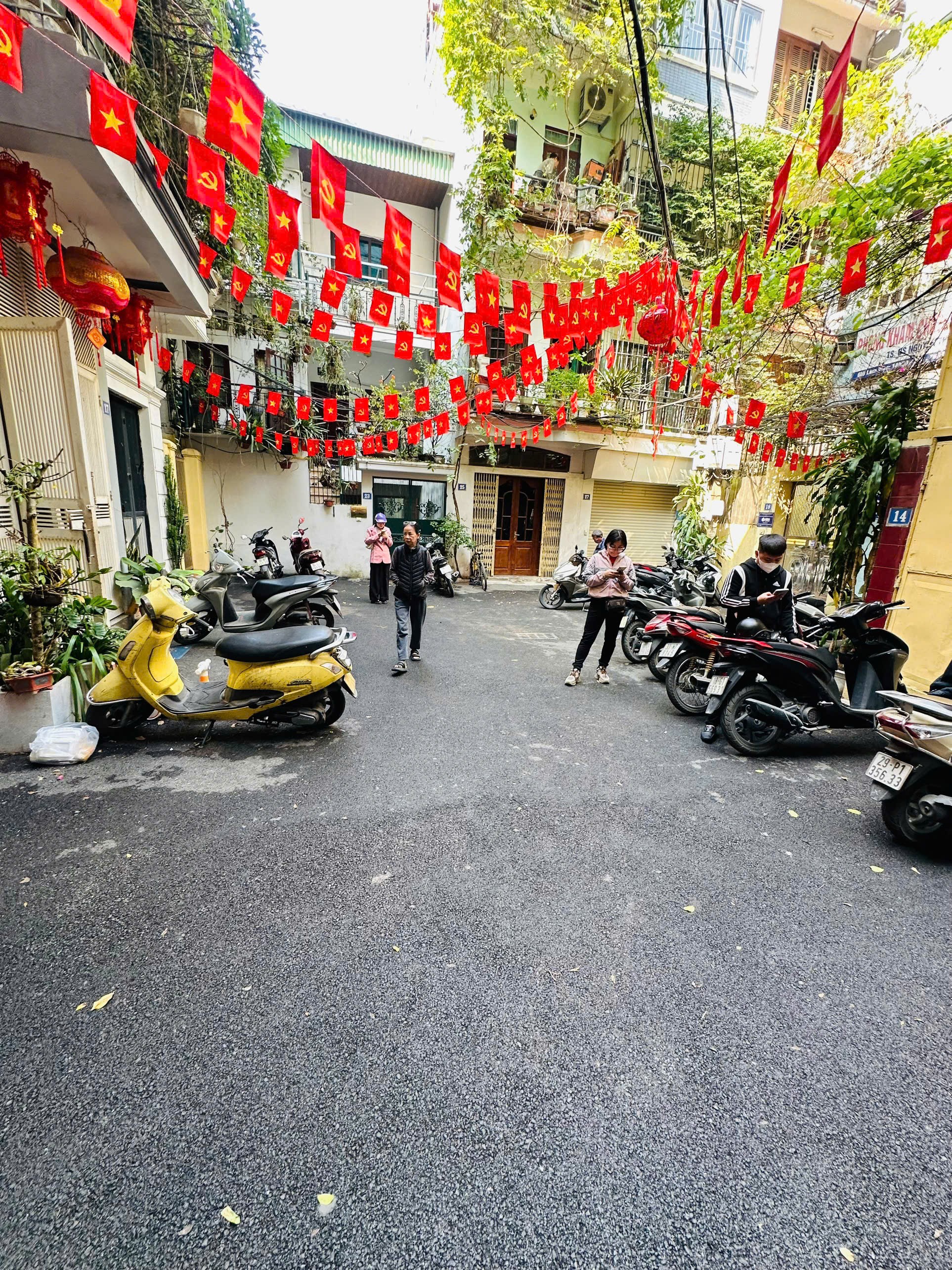 CHỈ 320 TRIỆU/M BÁN NHÀ HOÀNG HOA THÁM 31M 5 TẦNG THANG MÁY Ở LUÔN TRƯỚC TẾT GIÁ 9.95 TỶ 0878168006