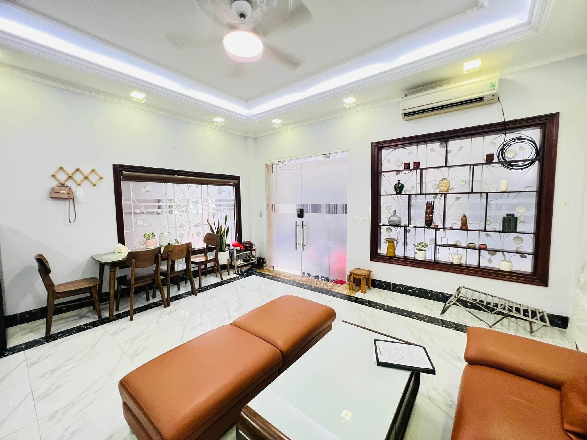 Bán nhà Đào Tấn, Ba Đình, dt 75m, 2 thoáng, ô tô đỗ cửa, gần phố, giá đầu tư. Giá 21 tỷ 3