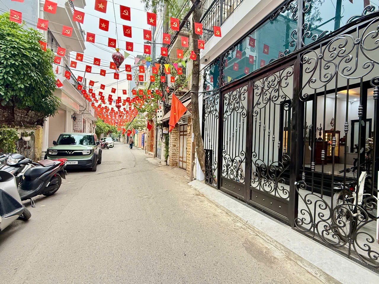 CHỈ 542 TRIỆU M CÓ NHÀ VẠN BẢO 34 M 5 TẦNG THANG MÁY MT4.6M Ô TÔ TRÁNH KHU VIP GIÁ 25.5 TỶ