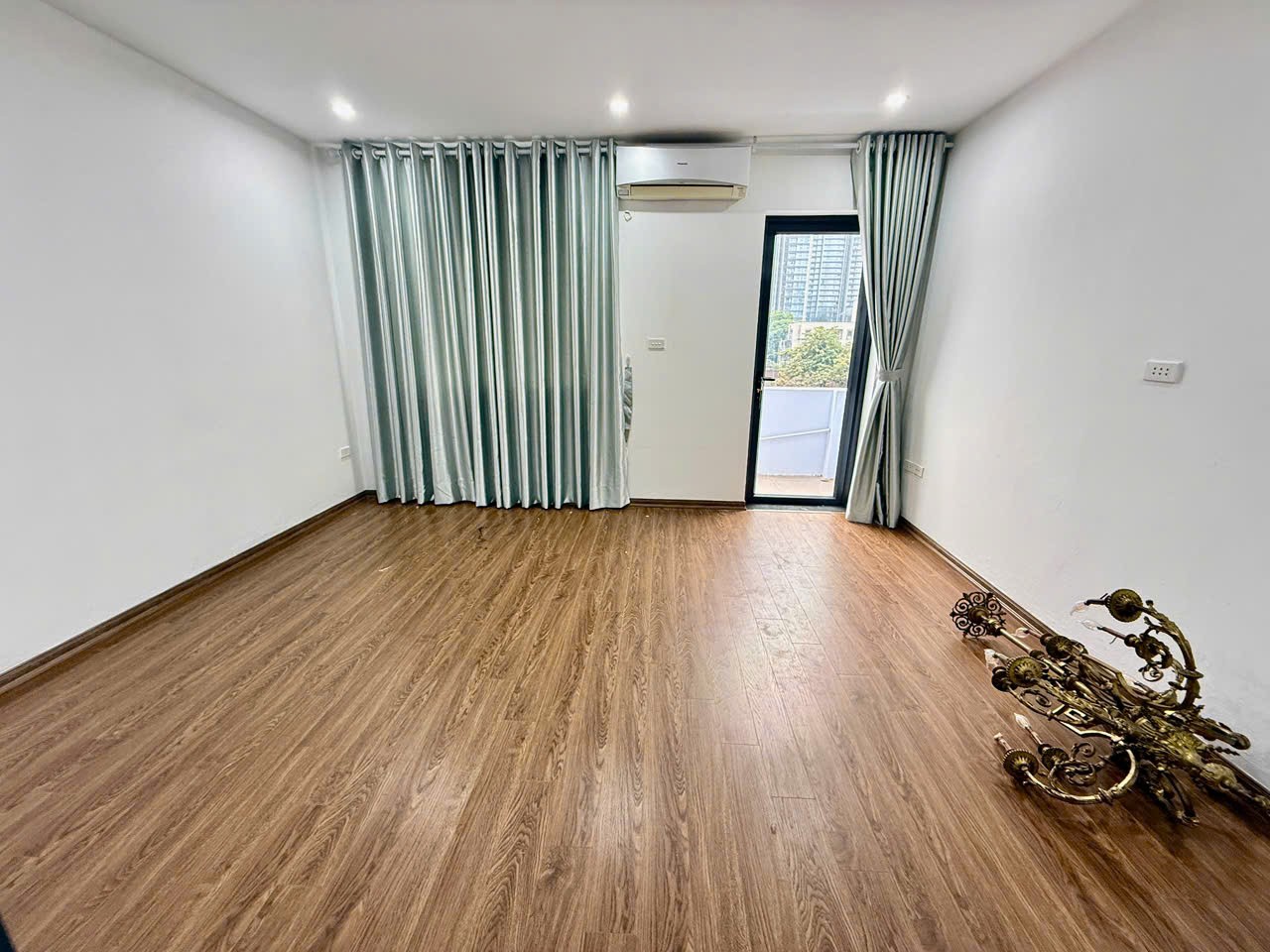 SIÊU HIẾM ! BÁN NHÀ LIỄU GIAI 34 M 5 TẦNG THANG MÁY MẶT TIỀN 4.6M Ô TÔ TRÁNH KHU VIP GIÁ 25.5 TỶ 3