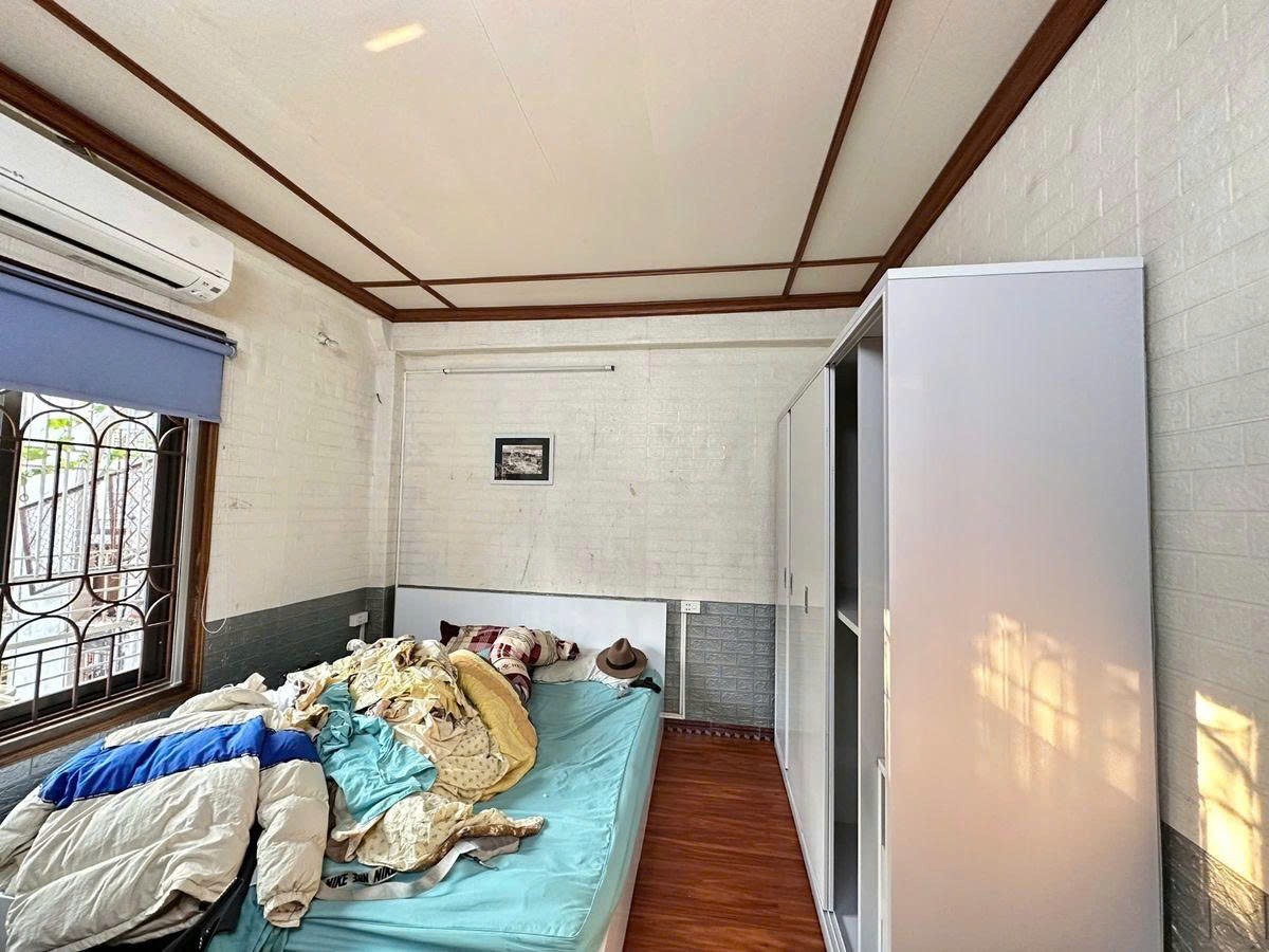 Bán nhà đẹp 3 tầng mặt phố Chiến Thắng, 69m2, mặt tiền rộng 4,3m, lô góc, kinh doanh sầm uất, 4