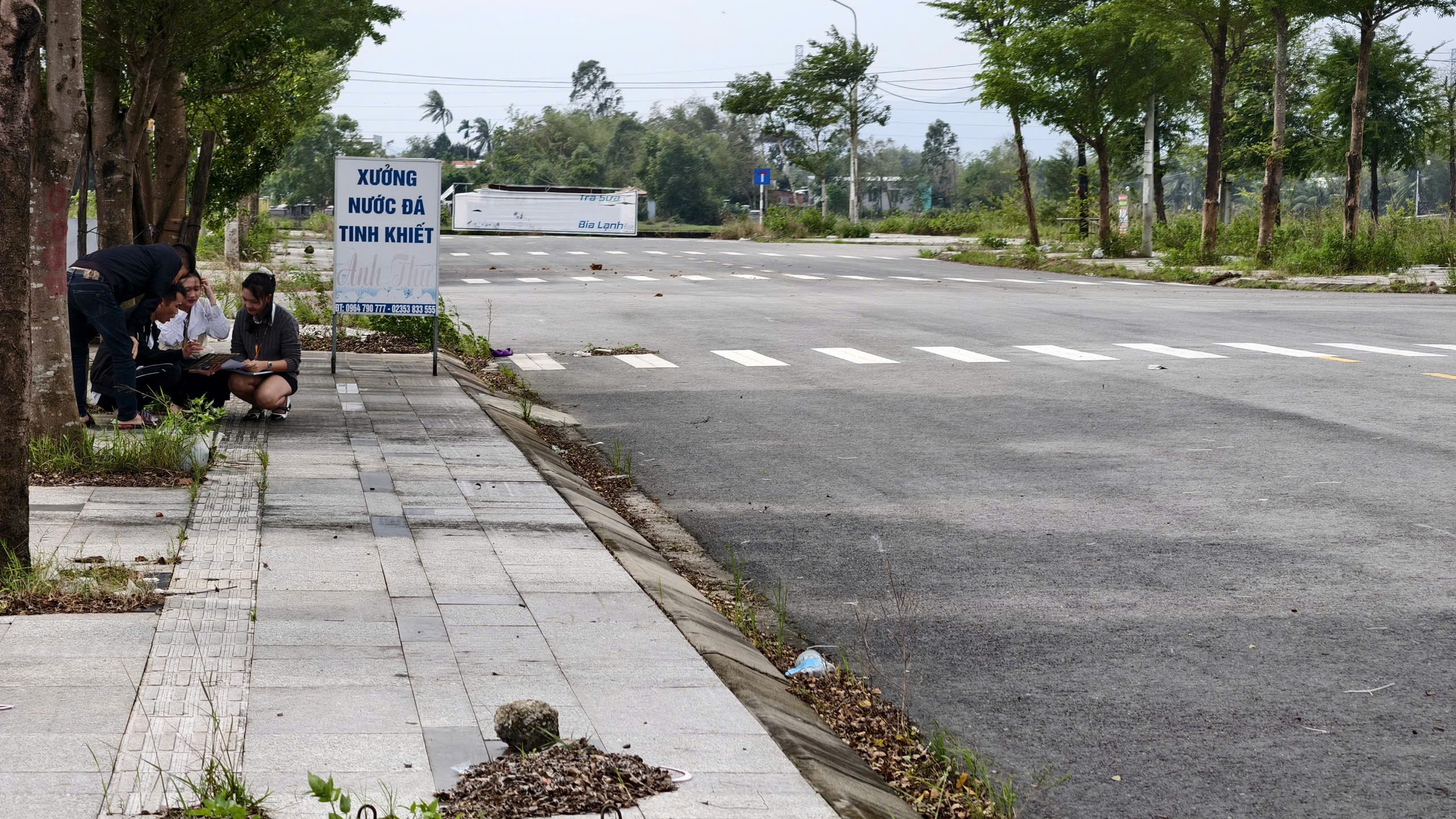 Đất Khu Phố Chợ Chiên Đàn - Ngay MT Sát QL1A - Đường nhựa 27m 4