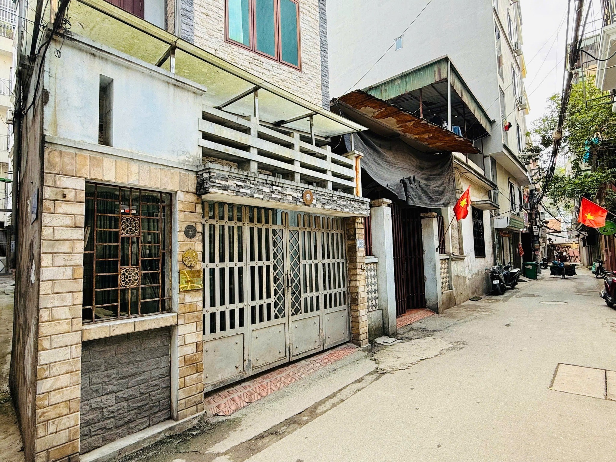 ÂU CƠ TÂY HỒ-NHÀ MẶT NGÕ ÔTÔ TRÁNH-60M NHỈNH 12TỶ-SỔ ĐẸP-KINH DOANH-TIỆN ÍCH ĐỈNH