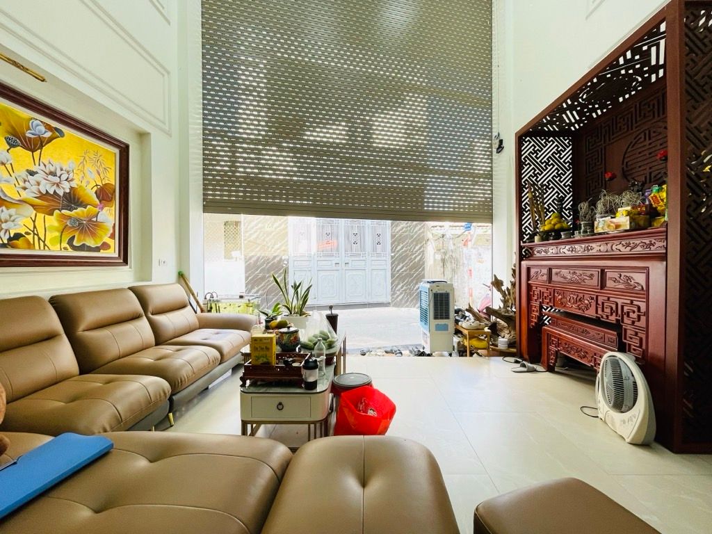 Cần bán Nhà mặt tiền đường Trương Định, Phường Tương Mai, Diện tích 71m², Giá 23.5 Tỷ 3