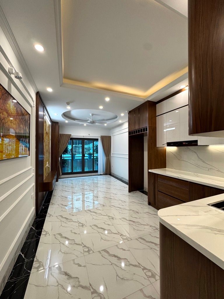 Bán nhà Hoàng Đạo Thành, Thanh Xuân, Gara ô tô, Vỉa hè Ô tô tránh, KD, 42m2, 21.8 tỷ(CTL) 2