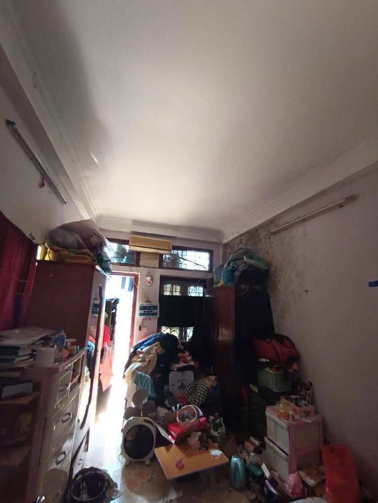 Mặt Phố Trúc Bạch 100M2 4 Tầng 56 Tỷ 1 Sổ 1 Chủ Ô TÔ 2 Chiều 2