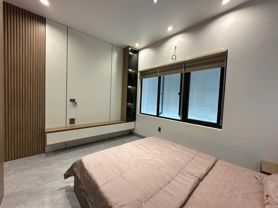 CCMN Triều Khúc, 55m, 10.2 Tỷ, 6 tầng thang máy, 11 phòng, lô góc xe con, 3