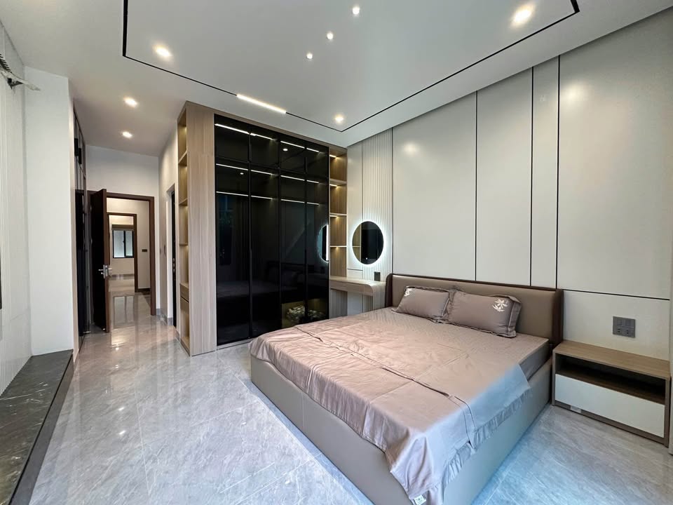 CCMN Triều Khúc, 55m, 10.2 Tỷ, 6 tầng thang máy, 11 phòng, lô góc xe con, 5