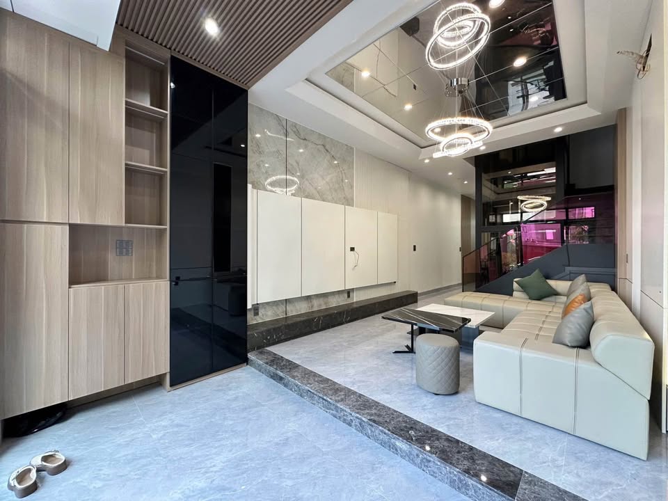 Phân lô Cầu Giấy, Trung Yên, ô tô tránh kinh doanh, 100m, 38 Tỷ 5