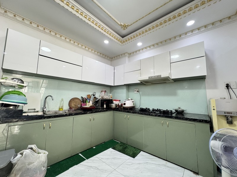 Bán nhà 5 tầng đường Số 2, Trường Thọ, Thủ Đức, TP HCM. DT  54m2, giá 7.99 tỷ, sổ hồng. 3