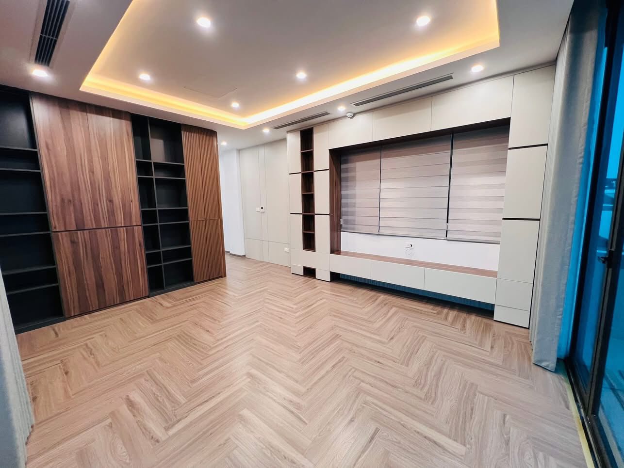 Mỗ Lao, phân lô ô tô tránh, hoạt động đông đúc, 62m, 5 tầng, mt 4.5m, 25 tỷ 5