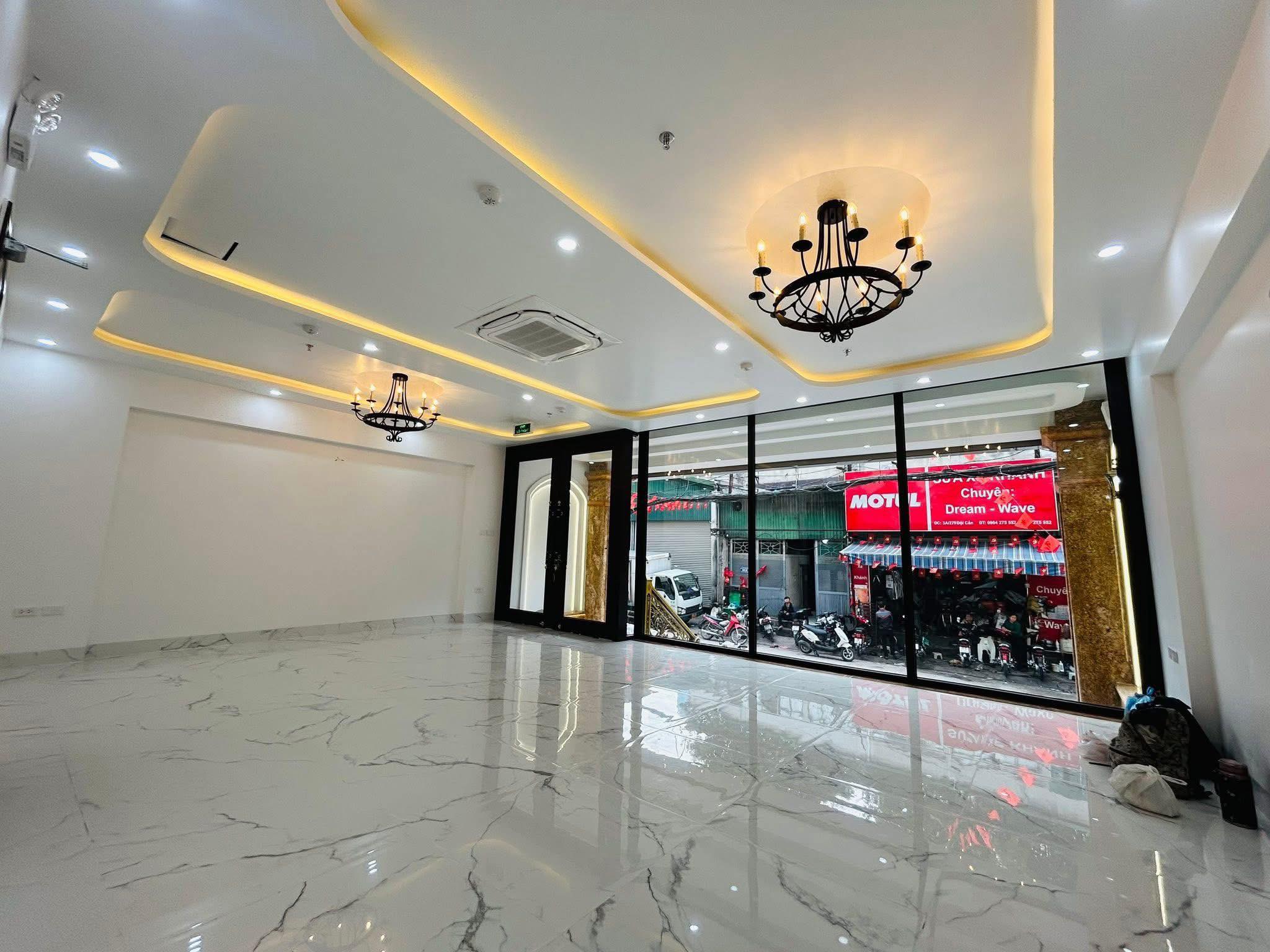 Mặt phố Nguyễn Thái Học-Hàng Bông Mặt Tiền 6M 8 Tầng 1 Hầm 68 Tỷ 2