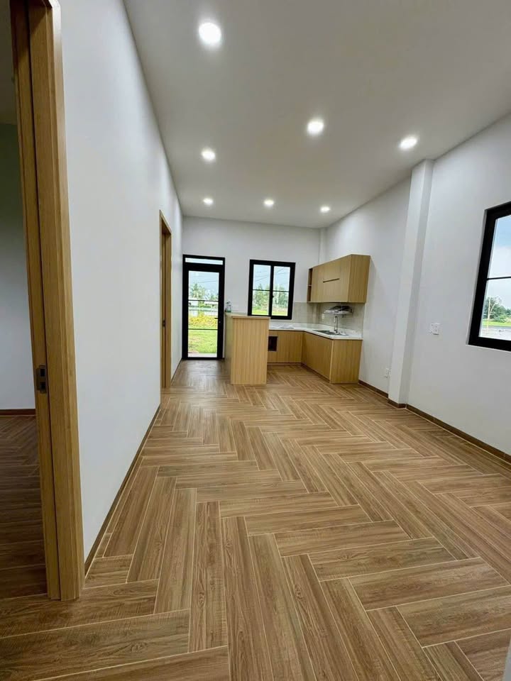 Bán nhà vườn xã Lạc Tấn , huyện Tân Trụ , Long An tdt 912m2 ( có 276m2 thổ) 3pn , 2wc giá 3 tỷ 4