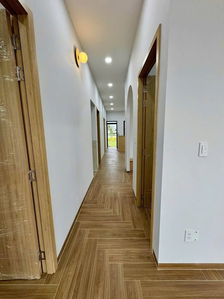 Bán nhà vườn xã Lạc Tấn , huyện Tân Trụ , Long An tdt 912m2 ( có 276m2 thổ) 3pn , 2wc giá 3 tỷ 5