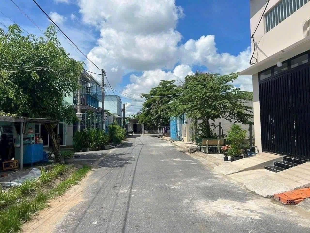 Bán nhà trọ 7 phòng mt đường nhựa KDC Phúc Giang , Long Định , Cần Đước dt 113m2 giá 1,7 tỷ