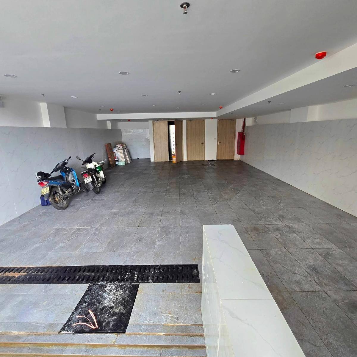 Cơ Hội Vàng: Tòa Văn Phòng 9 Tầng 130M2 Mặt Phố Đại La Chỉ Với 78 Tỷ! 3