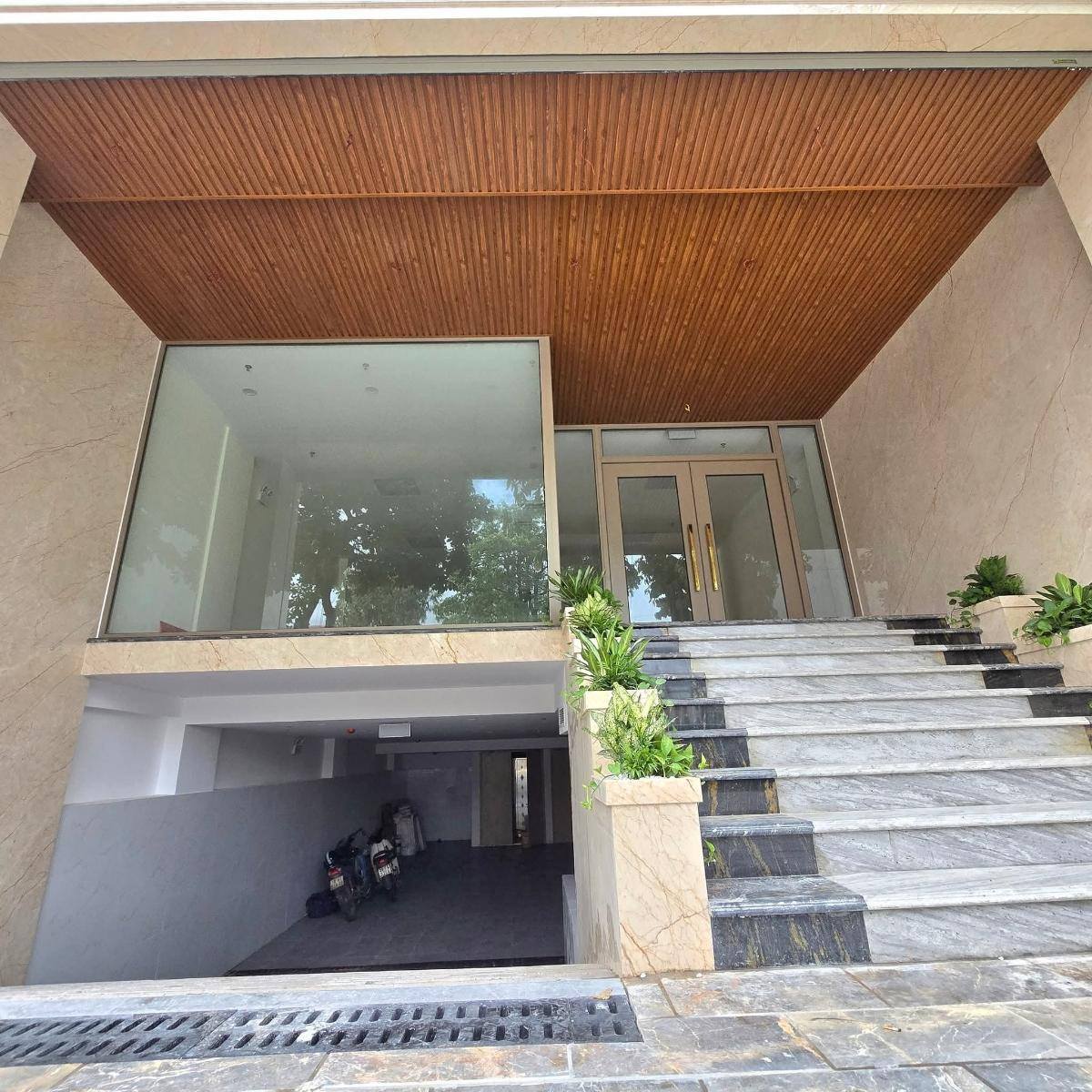 Cơ Hội Vàng: Tòa Văn Phòng 9 Tầng 130M2 Mặt Phố Đại La Chỉ Với 78 Tỷ! 4