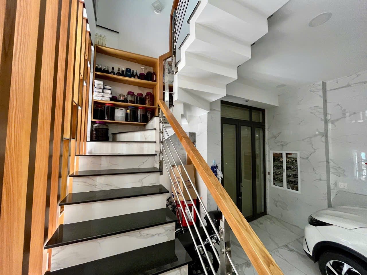 Nhà 3 mặt tiền mặt tiền Lý Thánh Tông, p Hiệp Tân dt 70m2 , 3 lầu , 4pn , 4wc giá 13 tỷ 5