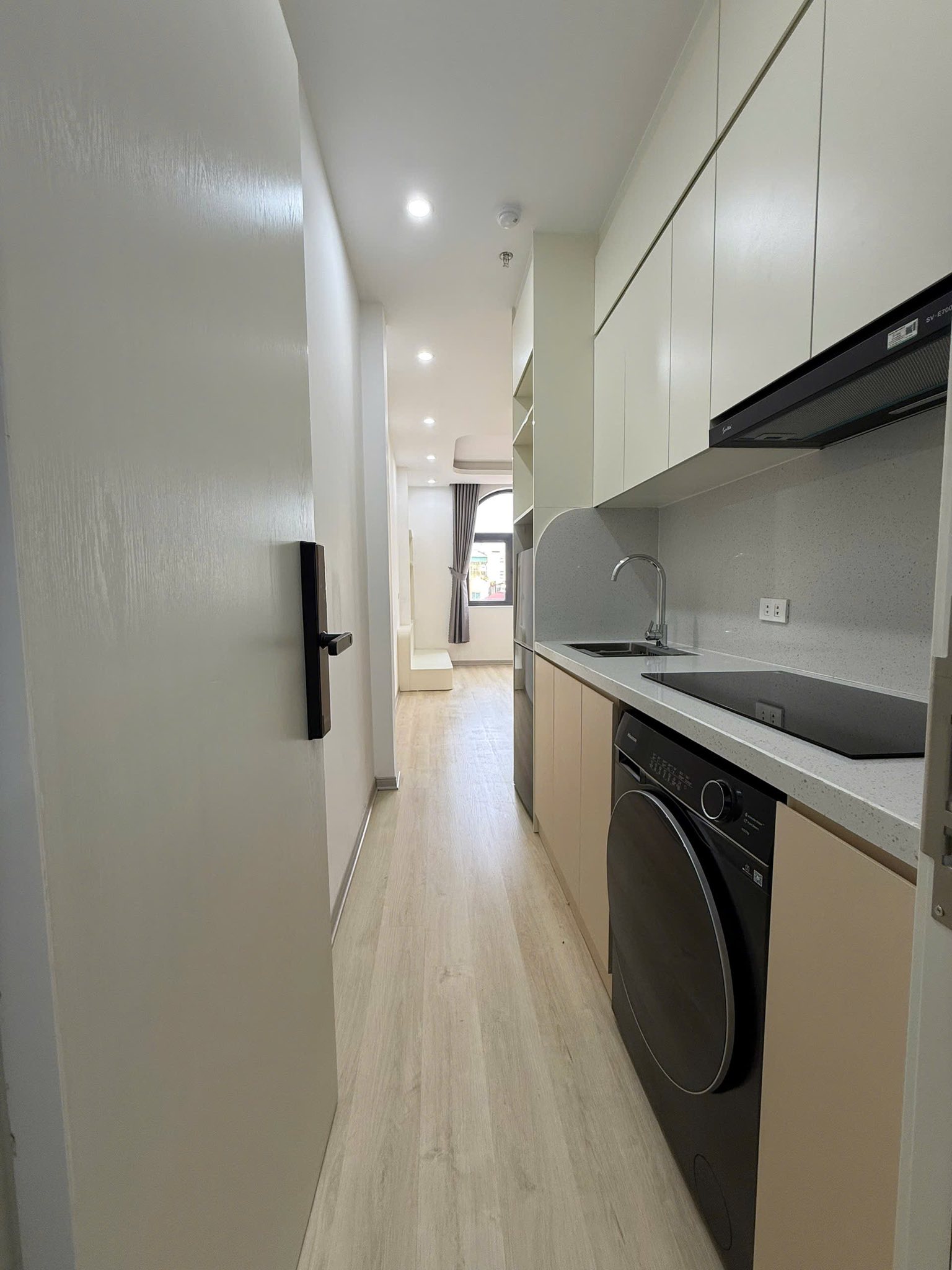 Apartment Chùa Láng  140M2 37.8 Tỷ Cách Ô TÔ 5M Vị Trí Đẹp Dòng Tiền 170Tr/th 4