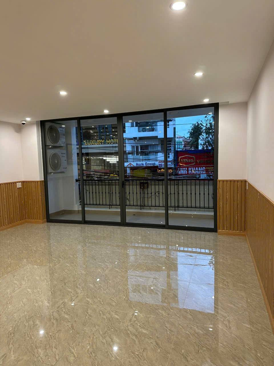 BÁN NHÀ 5 TẦNG MẶT TIỀN ĐƯỜNG HOÀNG DIỆU, NHA TRANG, DÒNG TIỀN CHO THUÊ 30TR/THÁNG 4