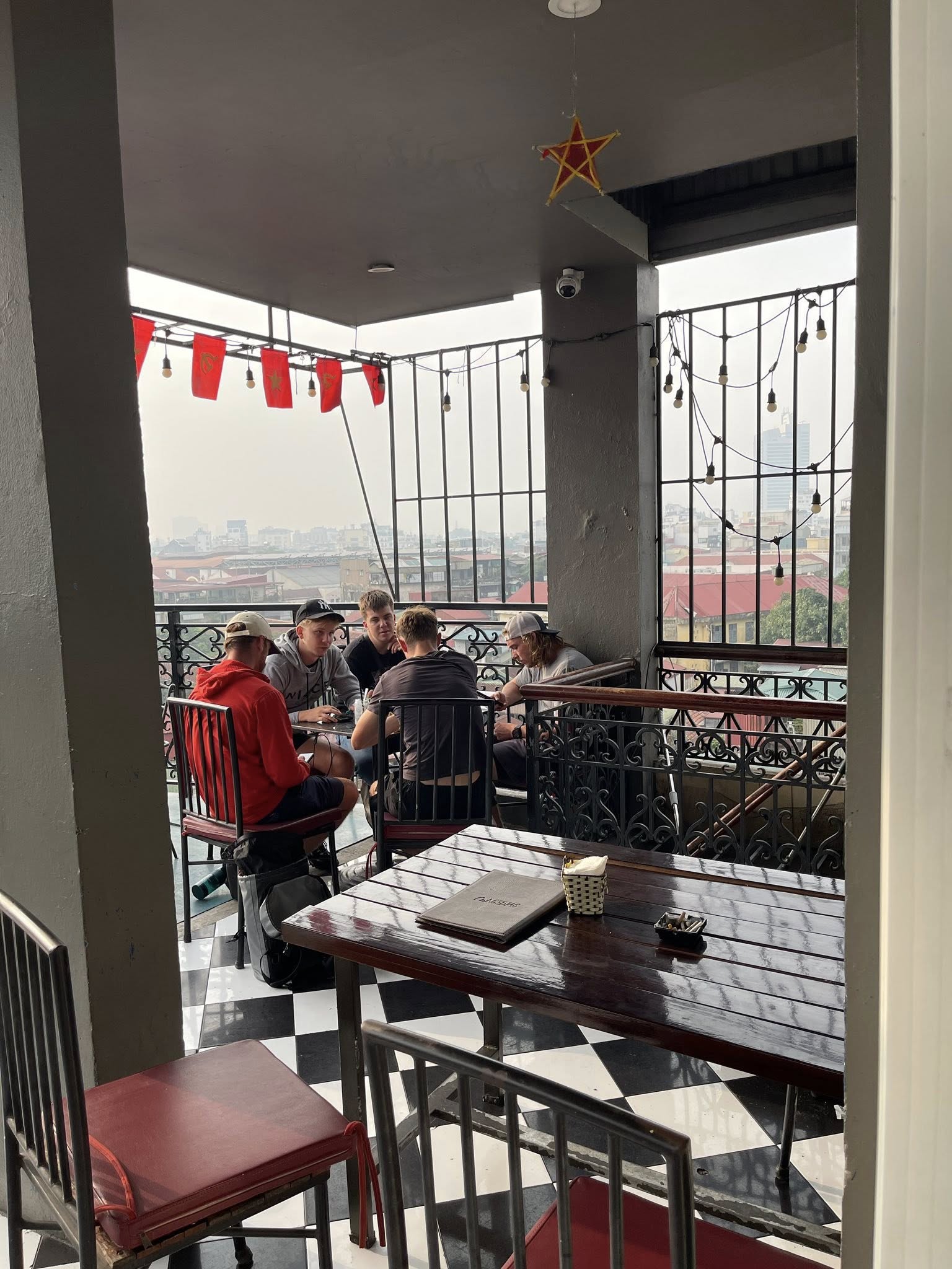 Khách Sạn Trong Lõi Mặt Tiền 7.5M 40 Phòng Rooftop Sky Bar 200 Tỷ PCCC -GPXD Đủ 6