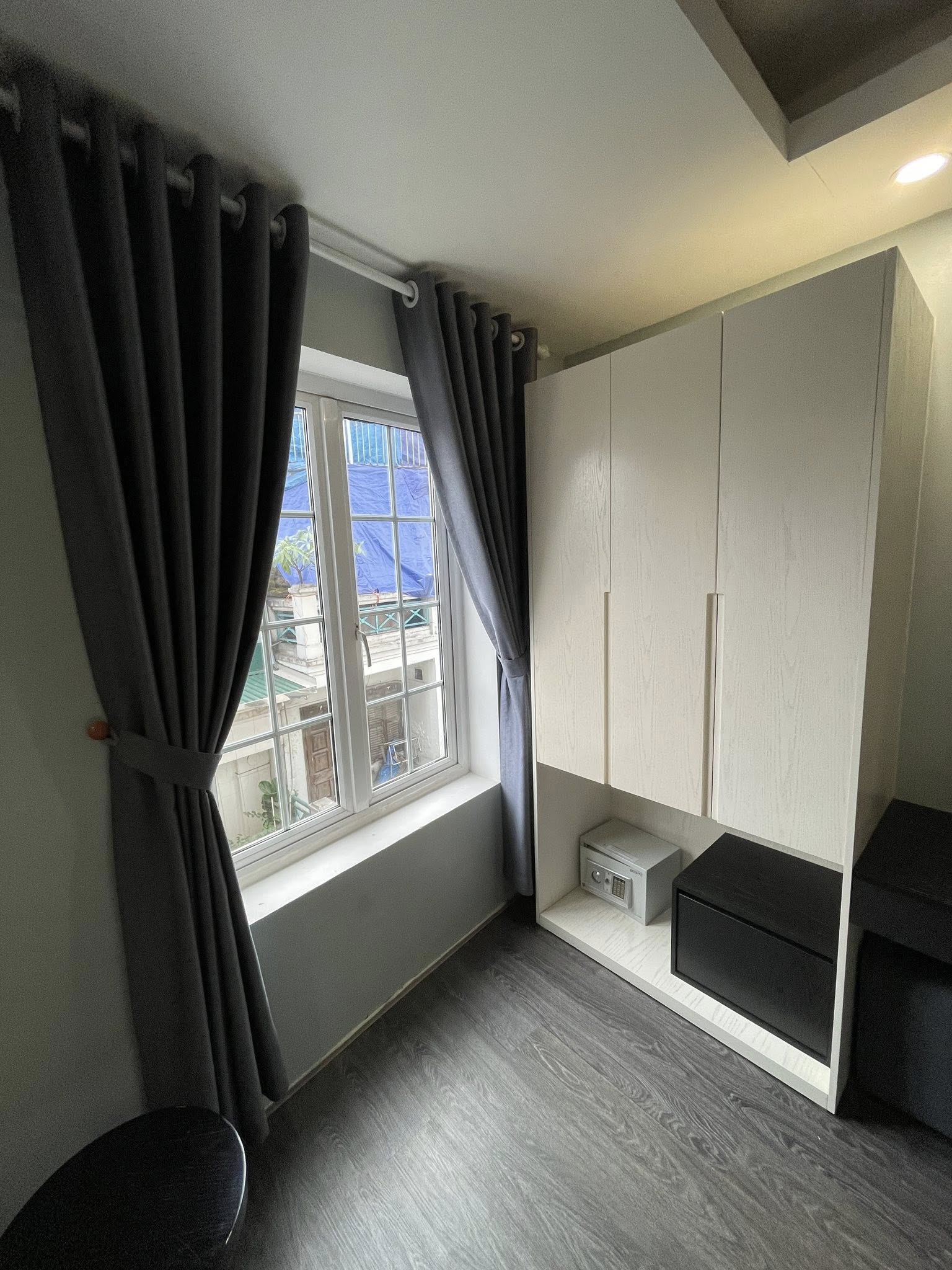 Khách Sạn Trong Lõi Mặt Tiền 7.5M 40 Phòng Rooftop Sky Bar 200 Tỷ PCCC -GPXD Đủ 2