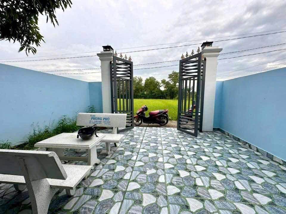 Bán nhà mới xây xã Long Khê , Cần Đước dt 122m2 full thổ 1 lửng, 3pn, 2wc giá 1,53 tỷ