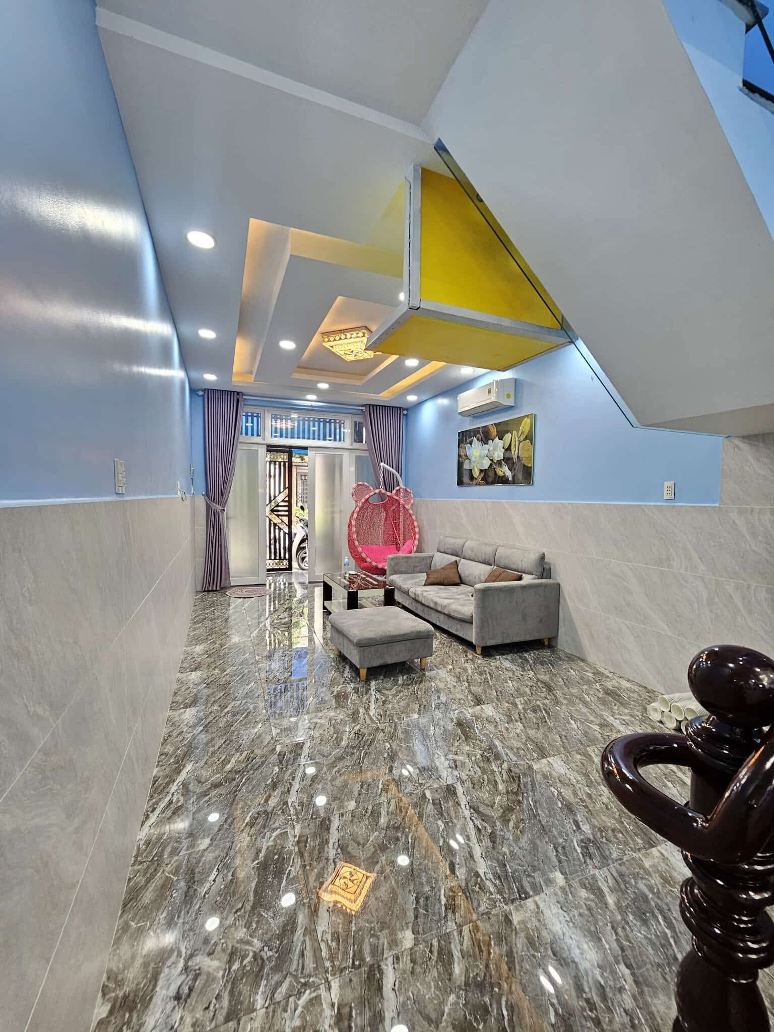 NHÀ 2 TẦNG 47M2, SÁT BÊN NGÃ TƯ NGUYỄN ẢNH THỦ VÀ TÔ KÝ. CHỦ XÂY TÂM HUYẾT, TRUNG MỸ TÂY, QUẬN 12. 2