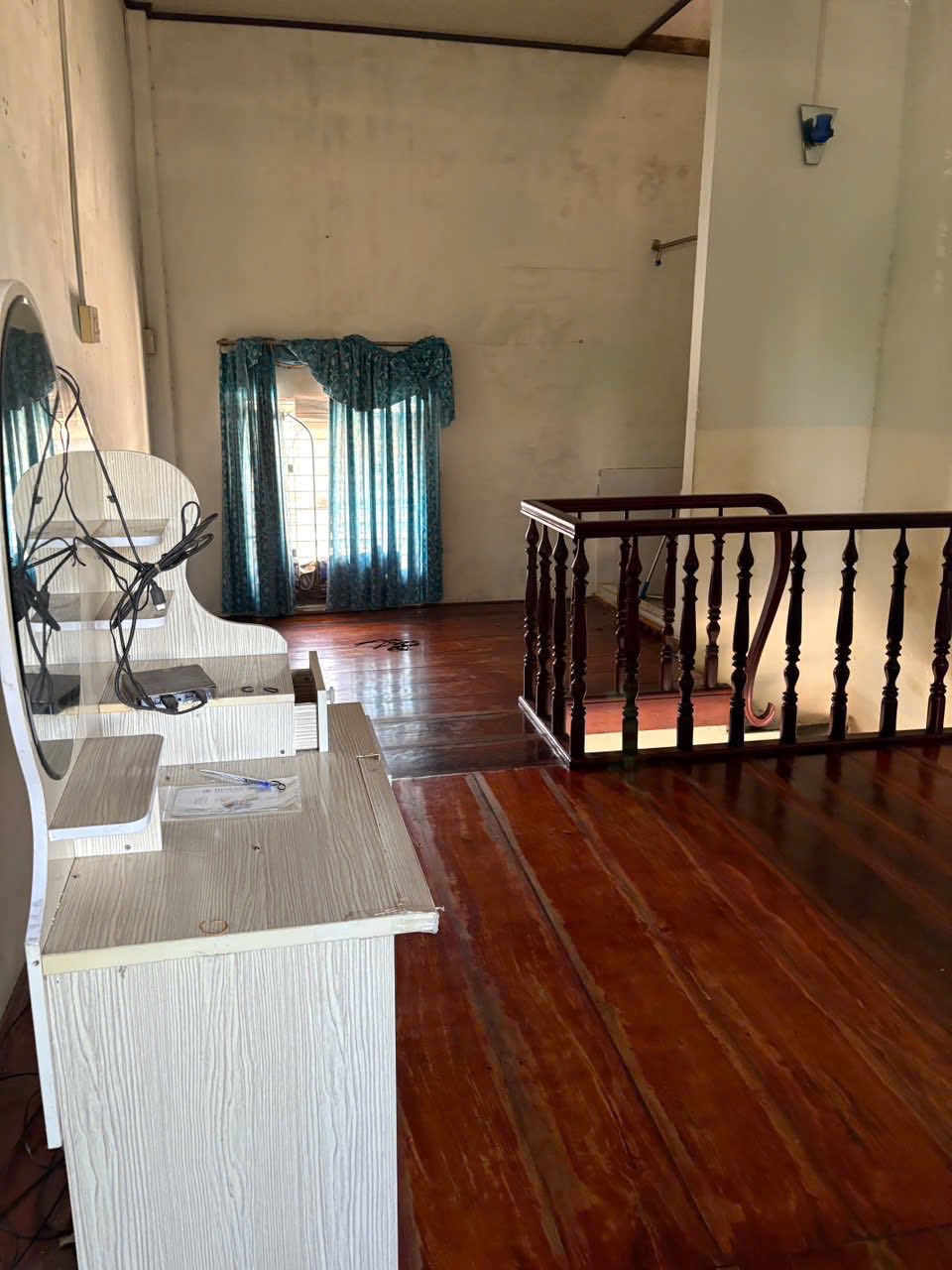 BÁN NHÀ 2 TẦNG MẶT TIỀN KINH DOANH ĐƯỜNG PHƯỚC LONG 4