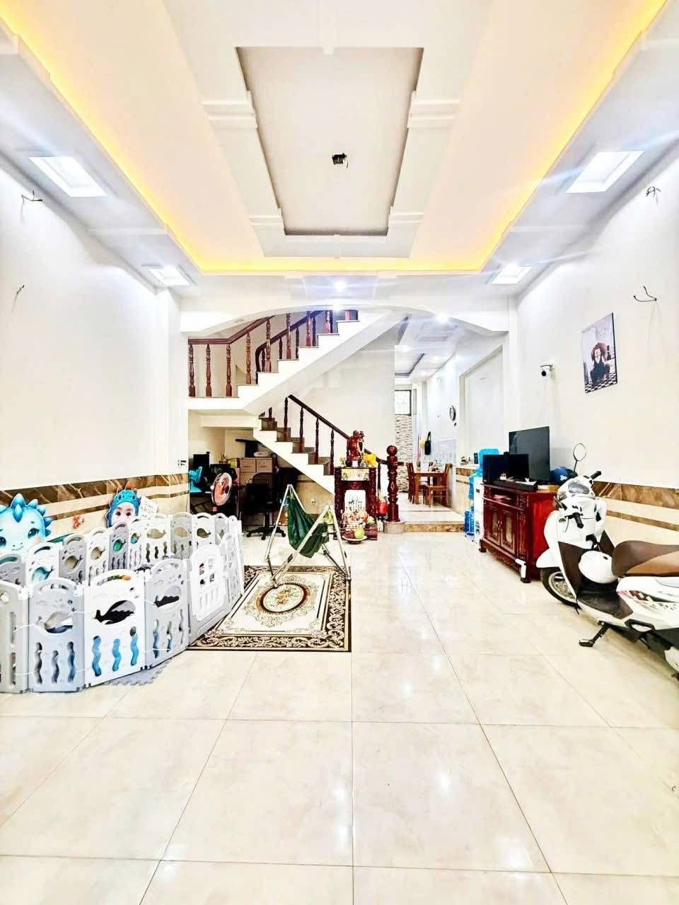 NHÀ 3 TẦNG BTCT ĐẸP 75M2 HXH. KHU VỰC DÂN CƯ SẦM UẤT TRẦN THỊ NĂM. TÂN CHÁNH HIỆP - GẦN BỆNH VIỆN 2