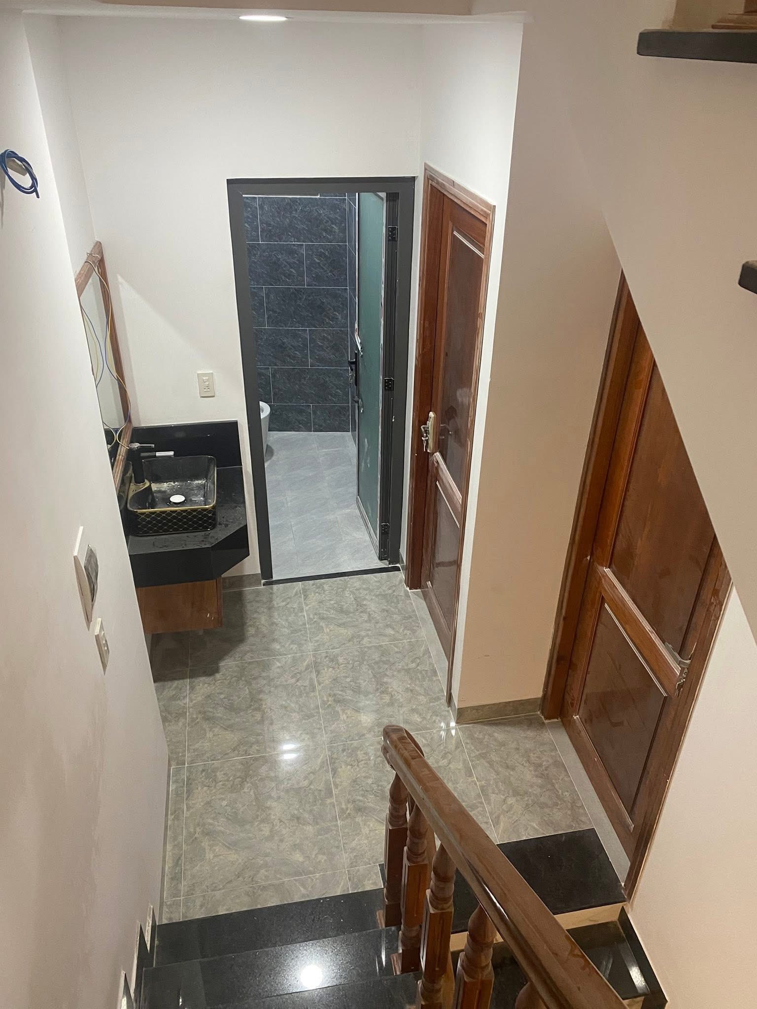 BÁN NHÀ CĂN GÓC 2 MẶT TIỀN 3 TẦNG HẺM OTO PHƯỚC LONG NGAY KĐT PHƯỚC LONG 2