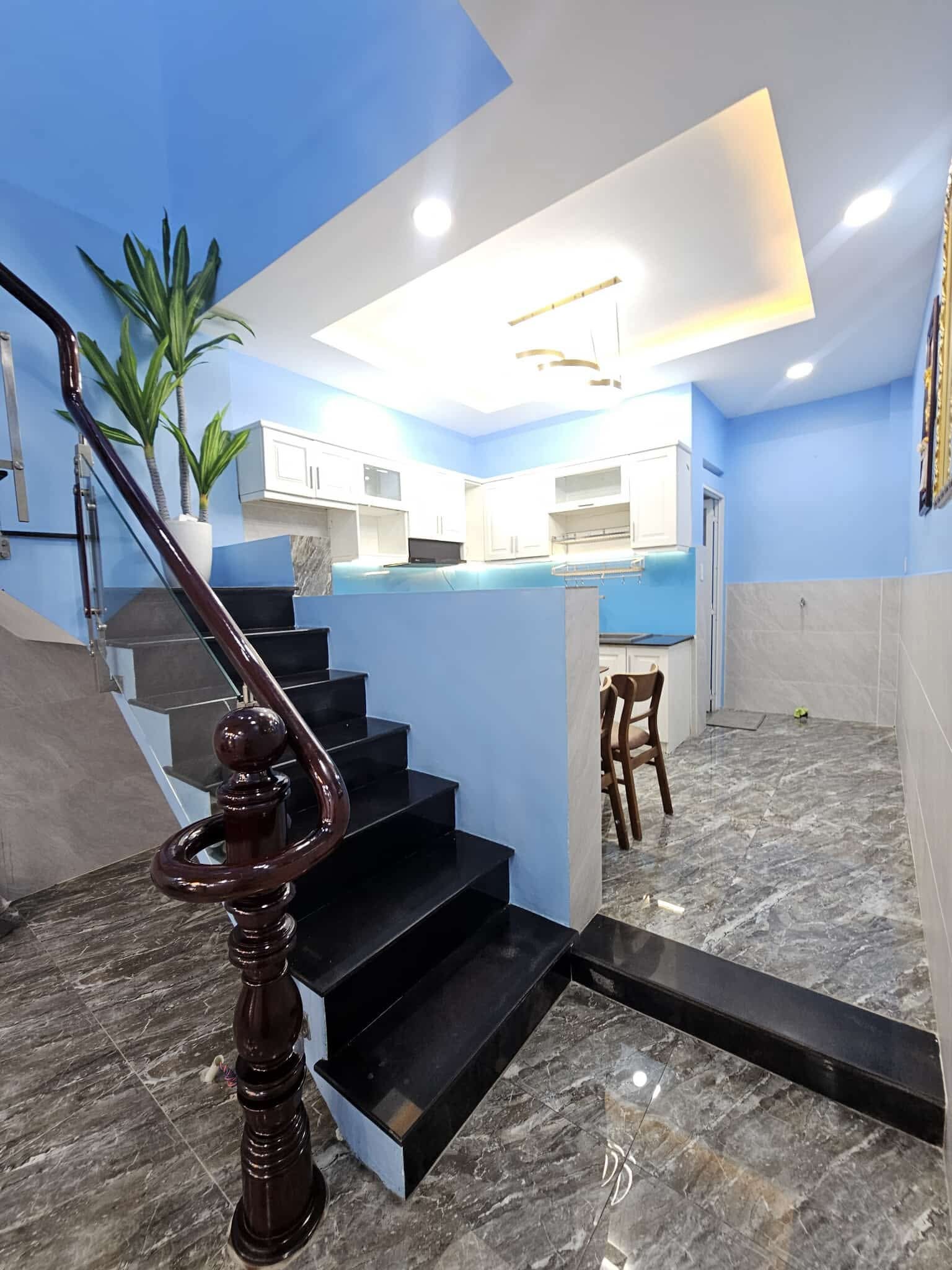 NHÀ 2 TẦNG 47M2, SÁT BÊN NGÃ TƯ NGUYỄN ẢNH THỦ VÀ TÔ KÝ. CHỦ XÂY TÂM HUYẾT, TRUNG MỸ TÂY, QUẬN 12. 4