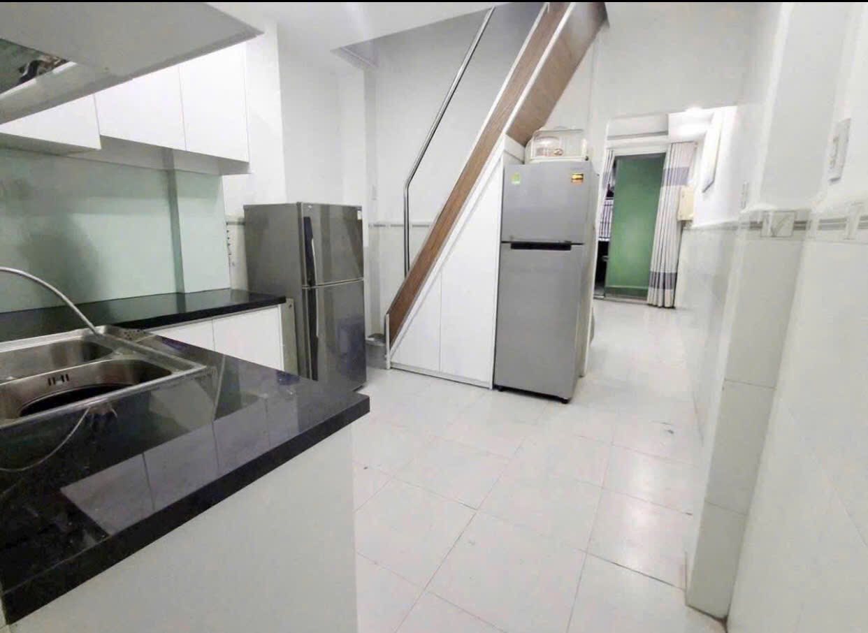 CHỦ CẦN BÁN NHANH CĂN NHÀ TTTP 2 TẦNG HẺM YẾT KIÊU 5