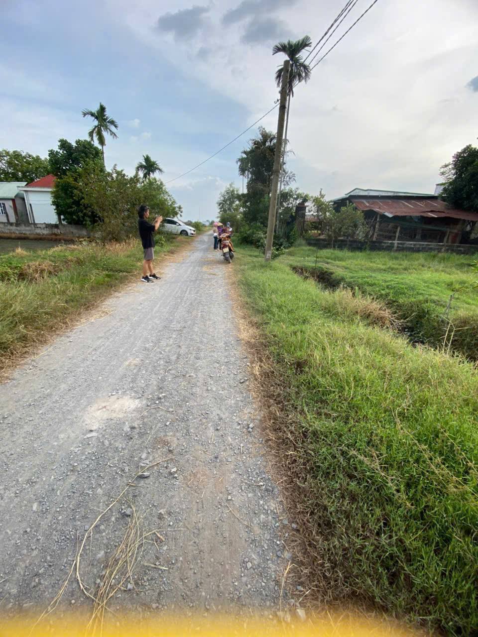 Bán đất thổ cư xã Đức Lập Hạ dt 500m2 đường đá xanh 6m giá 2,3 tỷ 3