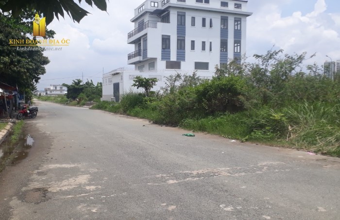 Chính chủ cần bán lô đất tại KDC Phú Nhuận, Q9 giá chỉ 30 tỷ đường 20m LH: 0914.920.202 4