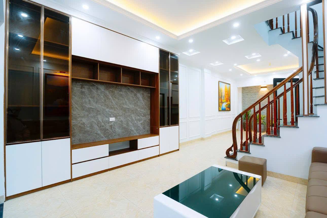 Bán nhà Đan Phượng, Hà Nội 58m, 4 tầng, 4 ngủ nội thất full, sân riêng để xe, ngõ ô tô đỗ 5.x tỷ 4