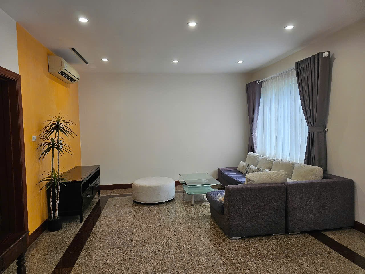 Cho thuê biệt thự Thủ Đức. Garden Home Quôc Lộ 13 liền kề Vạn Phúc City 6
