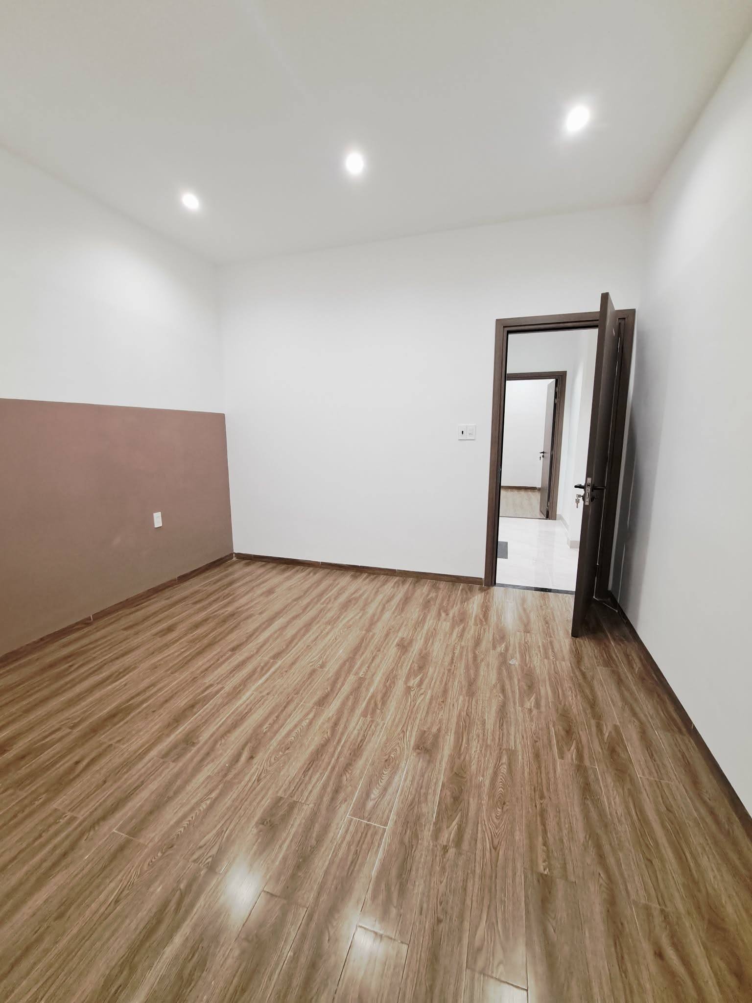 GIÁP LÊ VĂN QUỚI – HẺM 6M Ô TÔ ĐỖ CỬA - 46M² – 2 TẦNG BTCT MỚI ĐẸP - BHHA, BÌNH TÂN 5