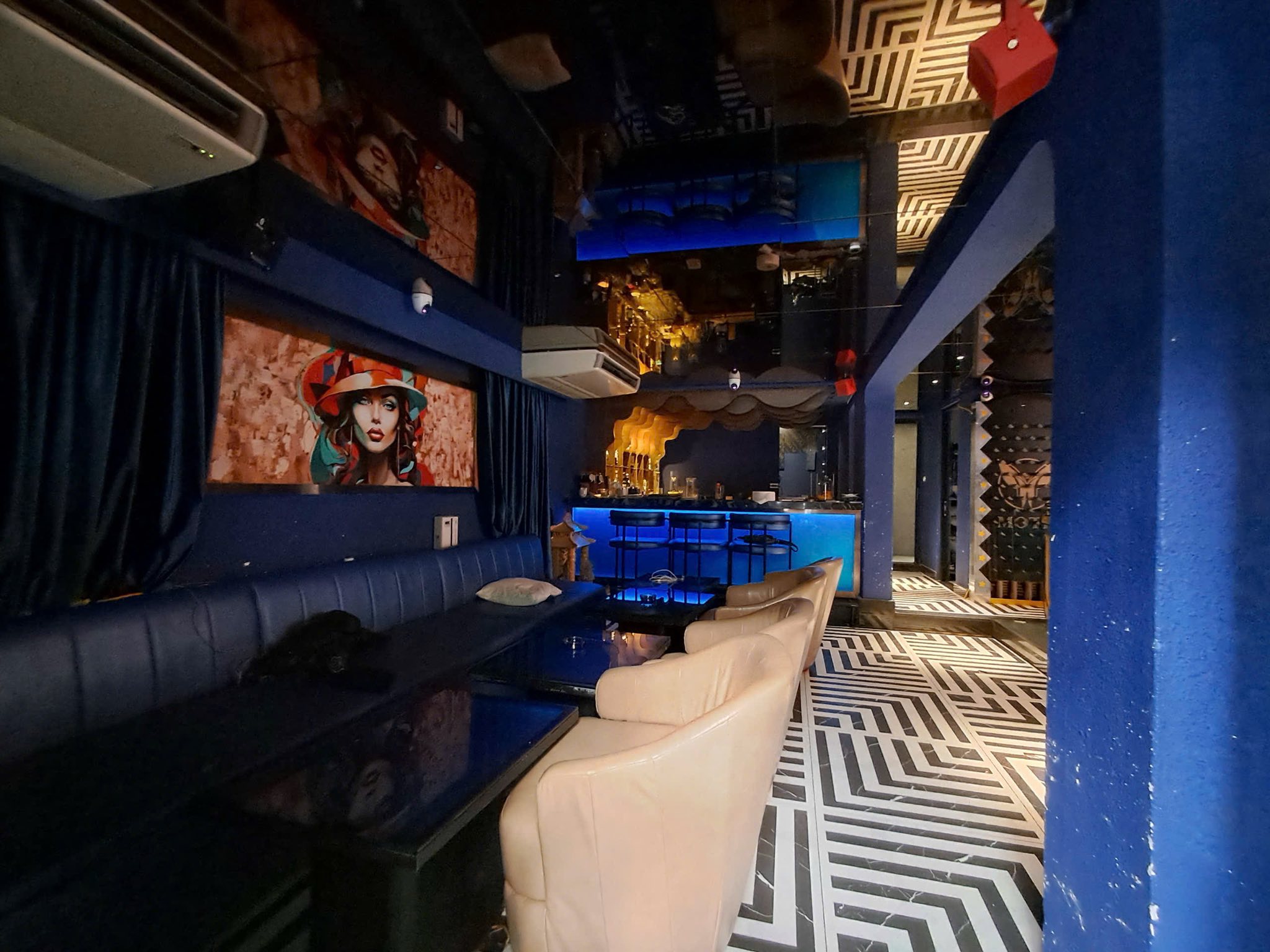 Mặt Tiền 11M Lạc Long Quân Vườn Đào 145M2 76 Tỷ- ô tô tránh dừng 3