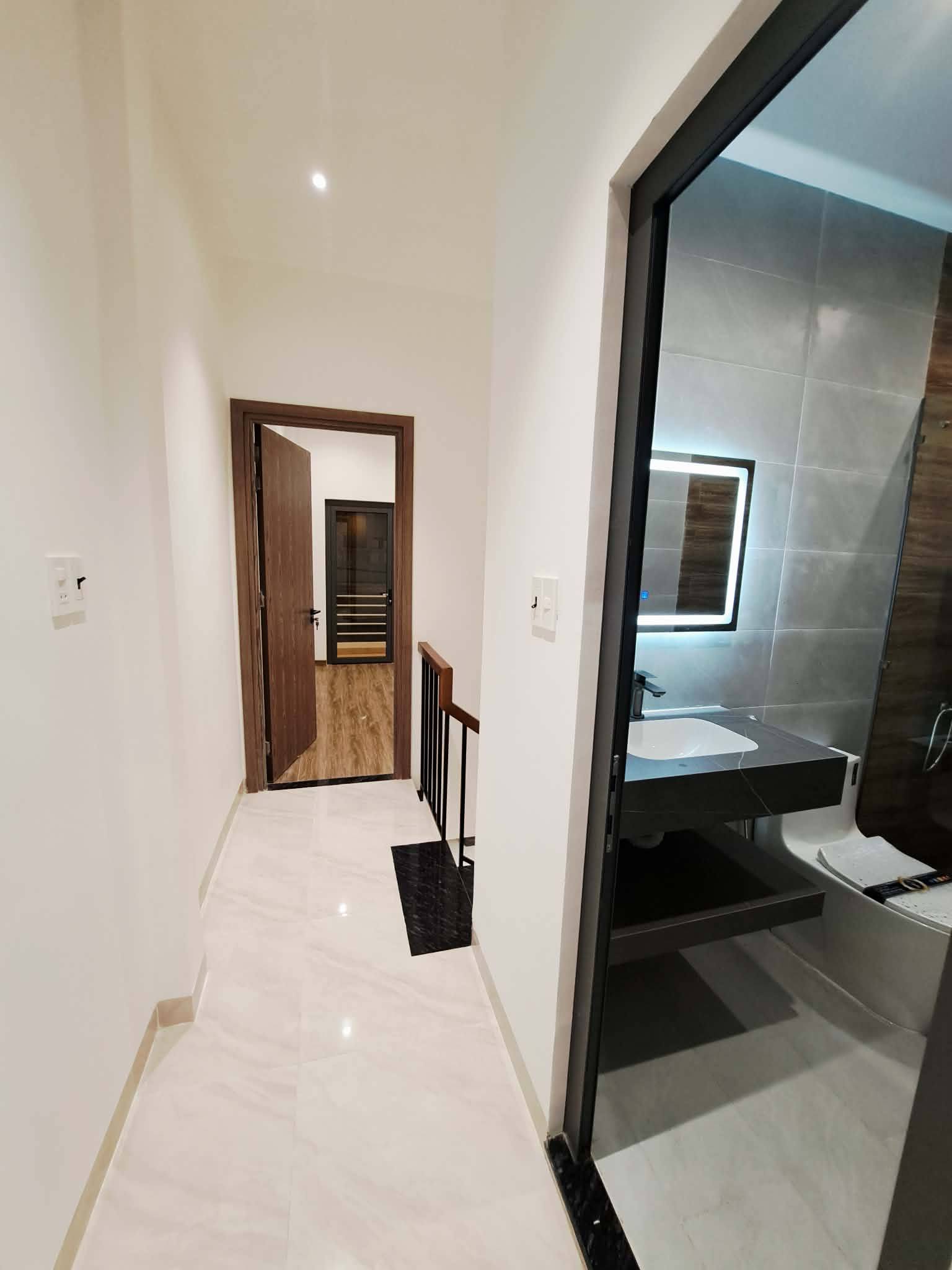 GIÁP LÊ VĂN QUỚI – HẺM 6M Ô TÔ ĐỖ CỬA - 46M² – 2 TẦNG BTCT MỚI ĐẸP - BHHA, BÌNH TÂN 3