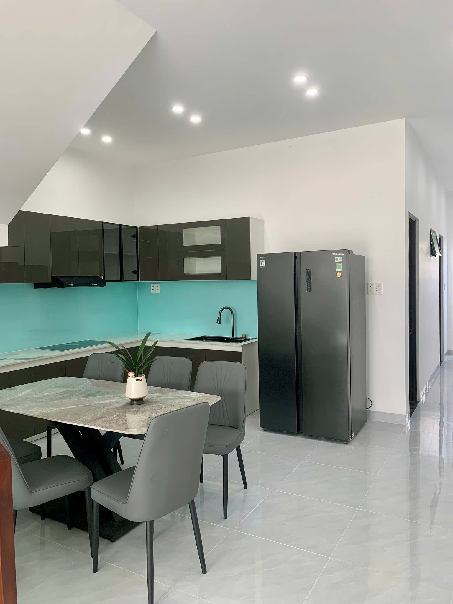 SIÊU PHẨM NHÀ 2 TẦNG MỚI, KIẾN TRÚC HIỆN ĐẠI TẠI DIÊN SƠN, DIÊN KHÁNH, GIÁ CHỈ 2 TỶ 450 4