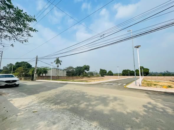 100M ĐẤT GIÁ HƠN 1 TỶ TRỤC CHÍNH KINH DOANH Ô TÔ TRÁNH YÊN KHOÁI - THỤY AN - BA VÌ - HÀ NỘI 2