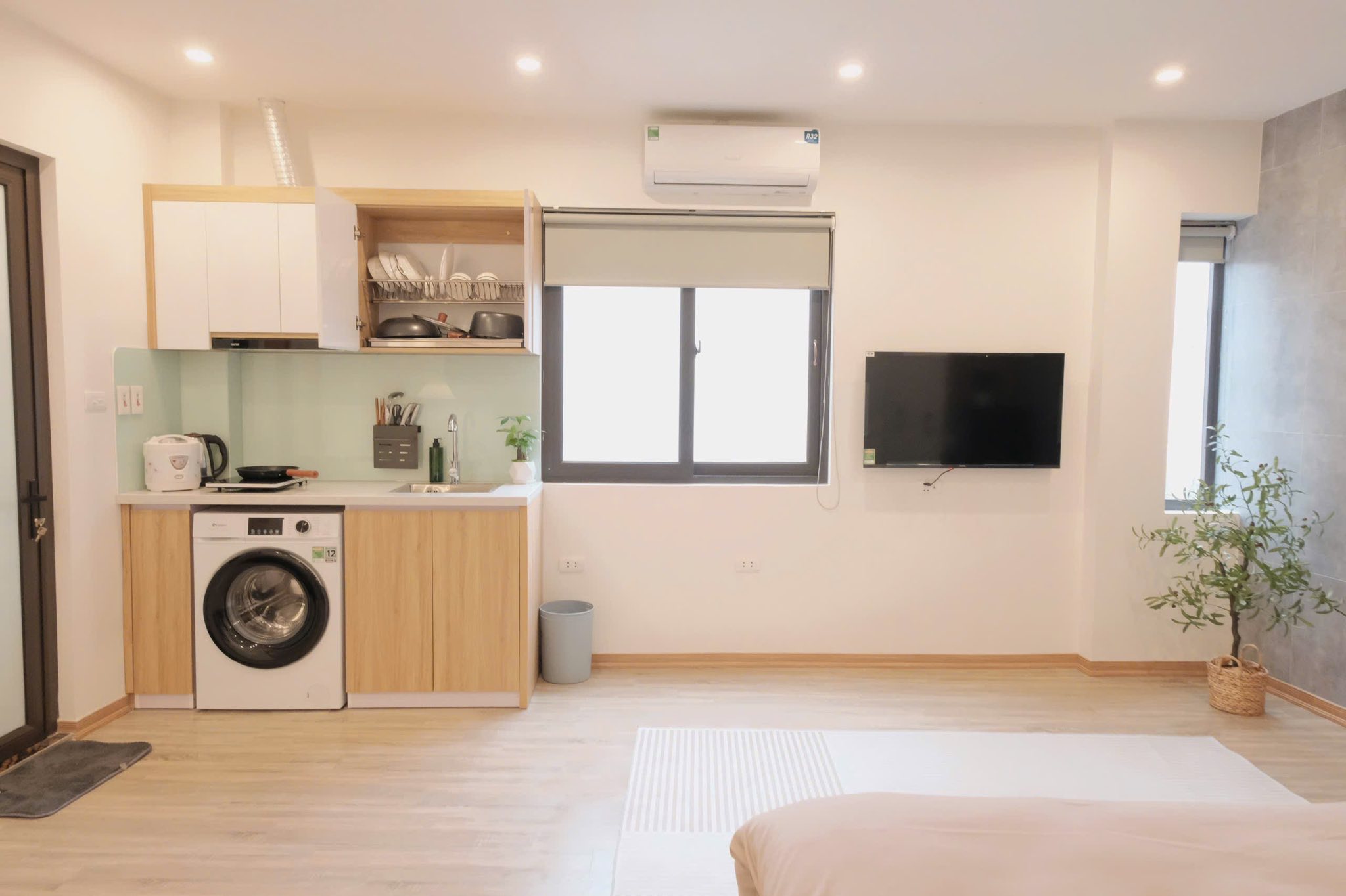 Apartment Lạc Long Quân Lô Góc Ô TÔ Tránh  8 Tầng 35.5 Tỷ Dòng Tiền 90Tr/th 3