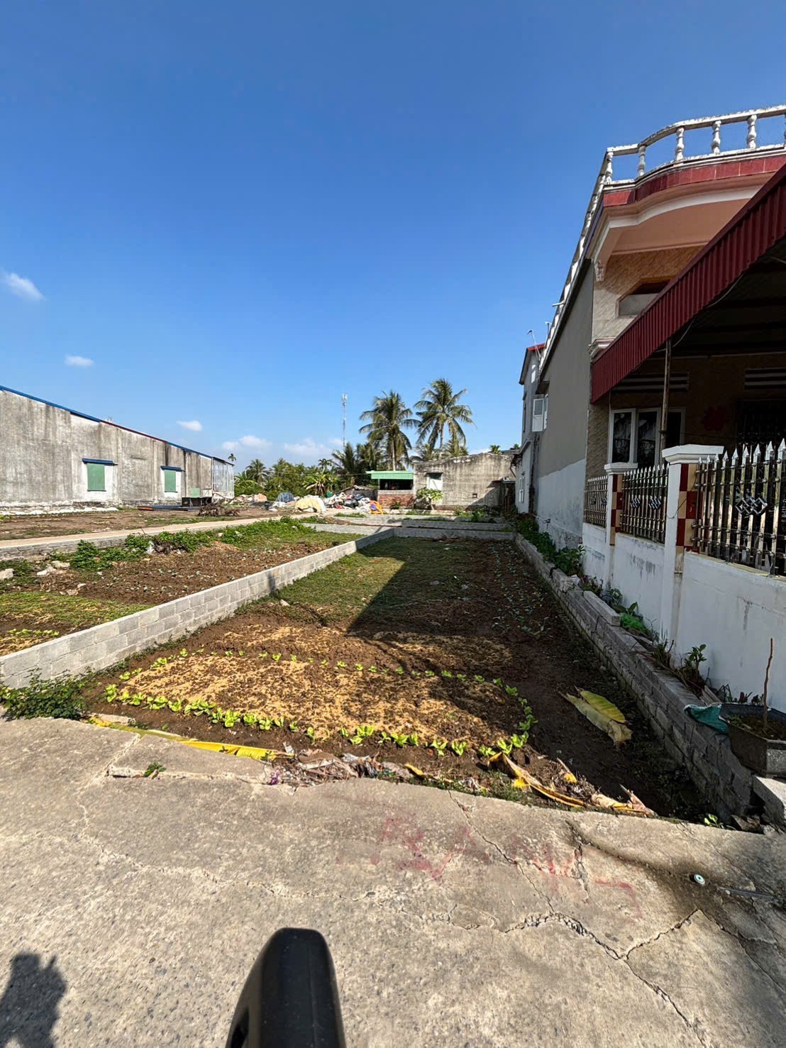 8xx TRIỆU – CHỈ CÒN 2 LÔ F0 QUYẾT TIẾN 2 – GẦN CHỢ – NGANG 5M HIẾM  ZALO 0567 222 555