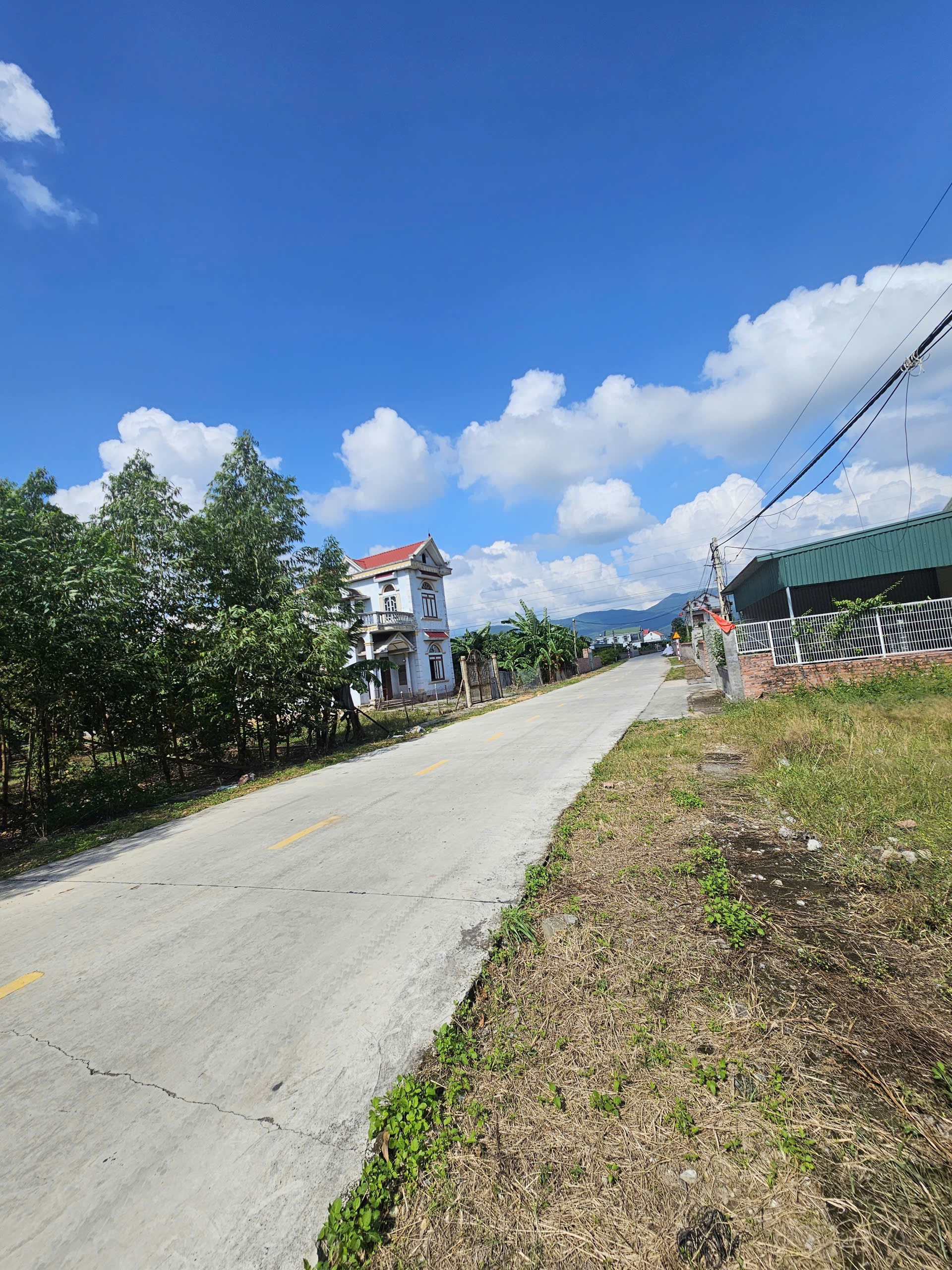 Cần bán Đất Xã Hoàng Tiến, Chí Linh, Diện tích 400m², Giá 35 Triệu/m² 2