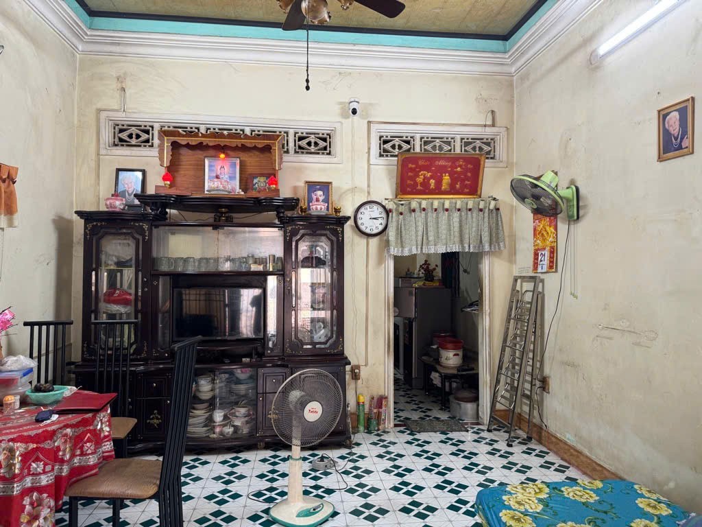 Bán Nhà Quốc Lộ 1K HXT 52m2, giá chỉ 3.7 tỷ. Như: 0949213943 2