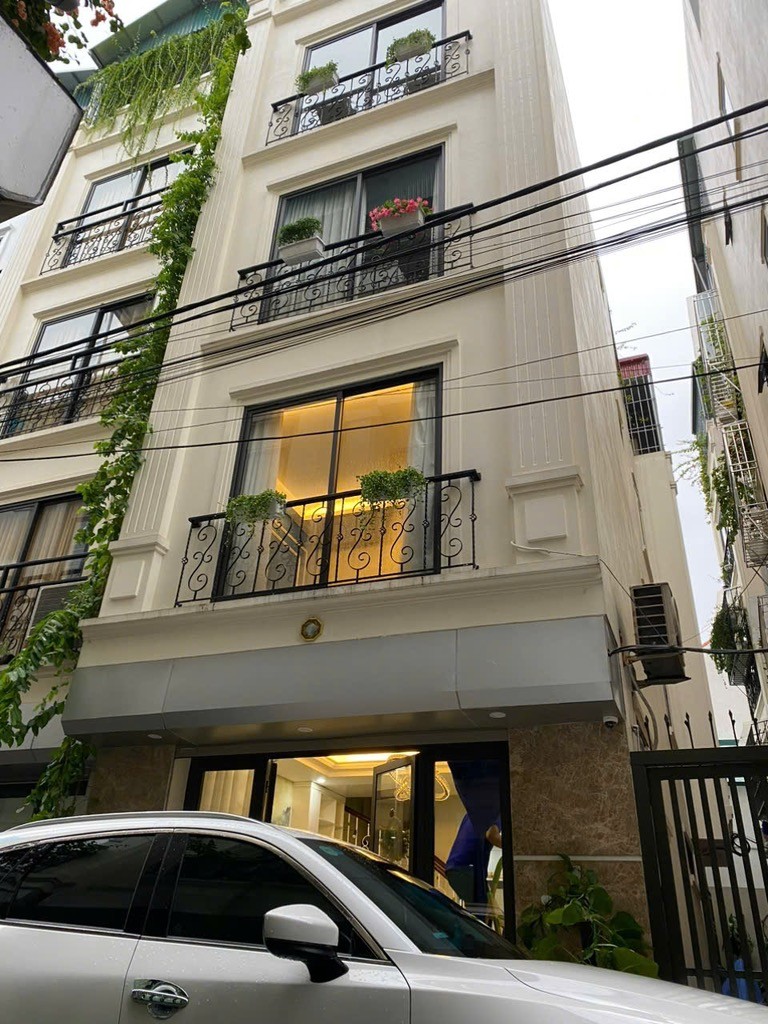 Bán nhà Ngọc Thuỵ, sau trường pháp 40m x 4T lô góc, oto vào nhà nhỉnh 12 tỷ có tl. LH 0936123469 4