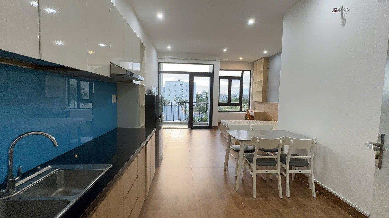 Bán tòa căn hộ Phạm Khiêm Ích 100m2 5 tầng giá 11,9 tỷ kề biển Ngũ Hành Sơn 2