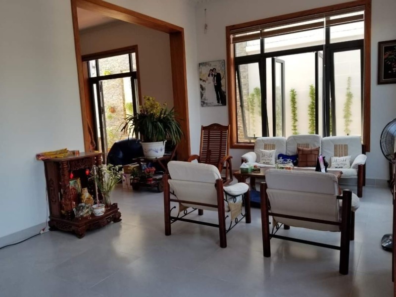 Bán nhà đường số 35, Hiệp Bình Chánh, Thủ Đức, TP HCM. DT 240m2, 3 tầng, 4PN, SHR. Giá 18.9 tỷ. 3