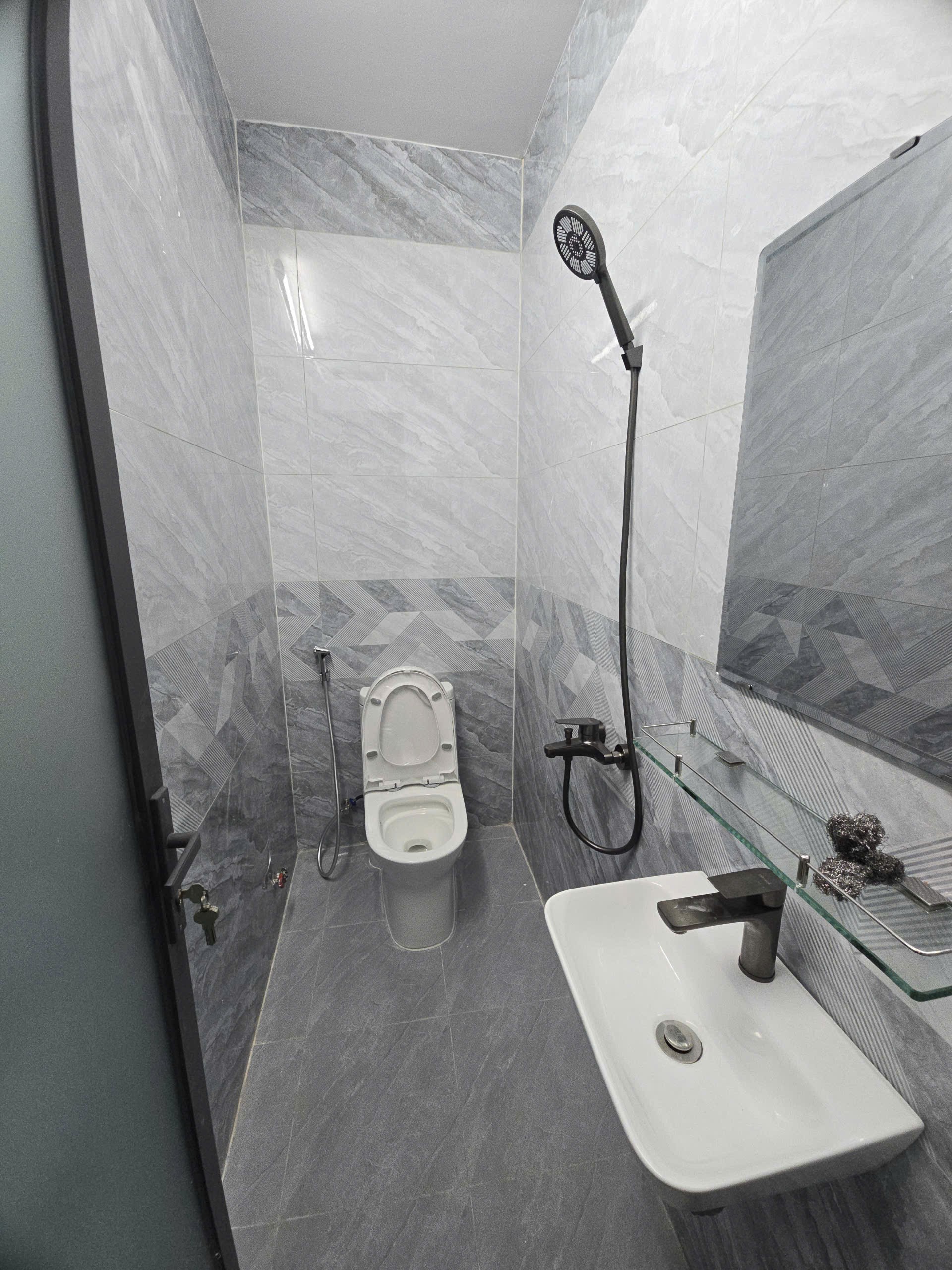 LÊ VĂN QUỚI HXH 4M - 56M2 - 4 TẦNG NỘI THẤT CAO CẤP CHỈ 7.1 TỶ 10